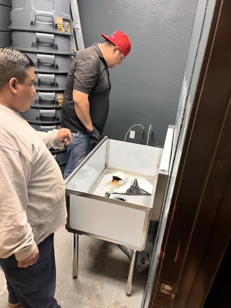 Commercial plumbing and sink installation in Lakewood Estates